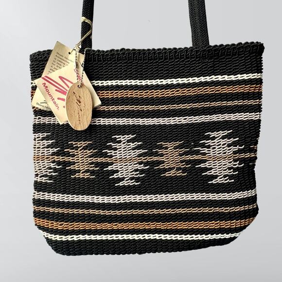 NWT Stone Mountain Aztec Woven Knit Crochet Boho Striped Crossbody Bag - Picture 2 of 6